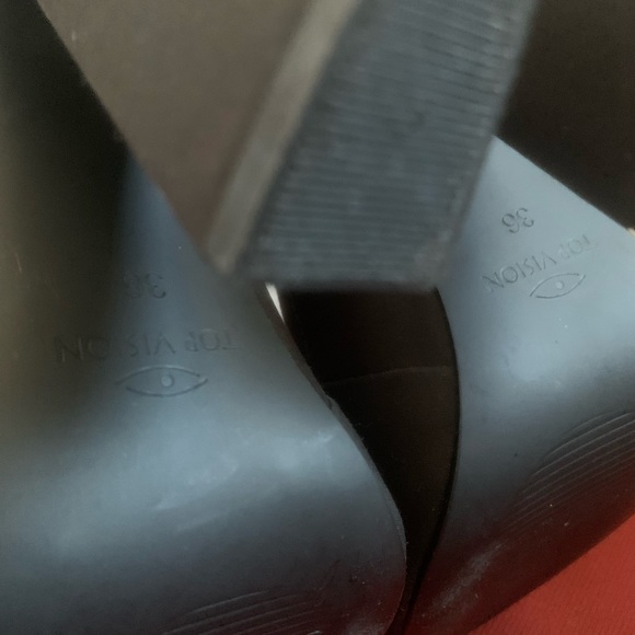 Top Vision Black Suede High Heels - Picture 7 of 7